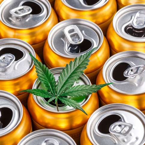 Um grande golpe para uma indústria de US$ 28 bilhões: o governo federal dos EUA implementa proibição quase total de produtos de THC derivados do cânhamo